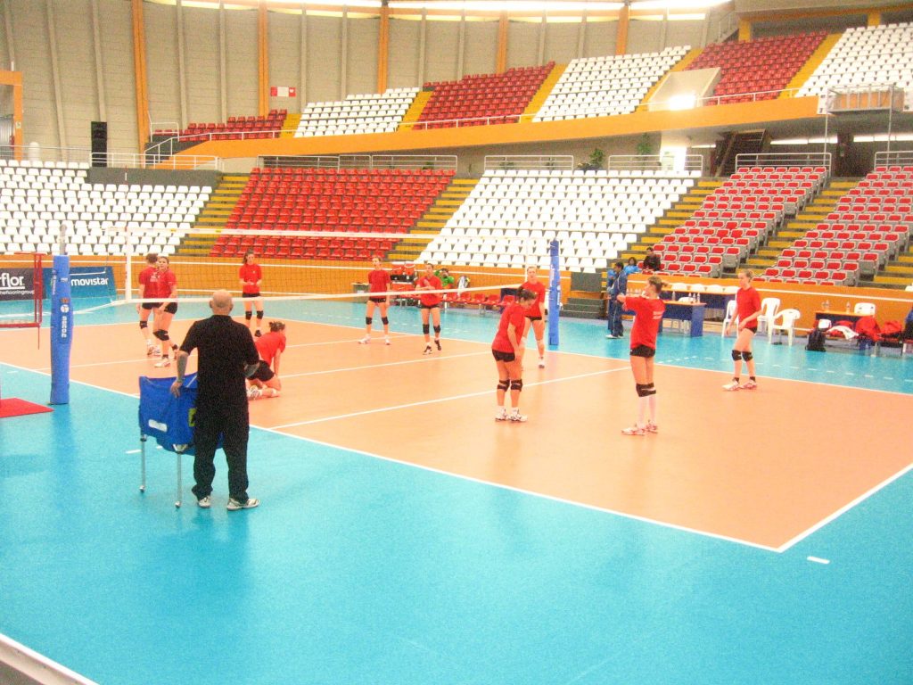 COLISEO GRAN CHIMU - TRUJILLO - MUNDIAL JUVENIL DE VOLEY PERU 2011 - 10