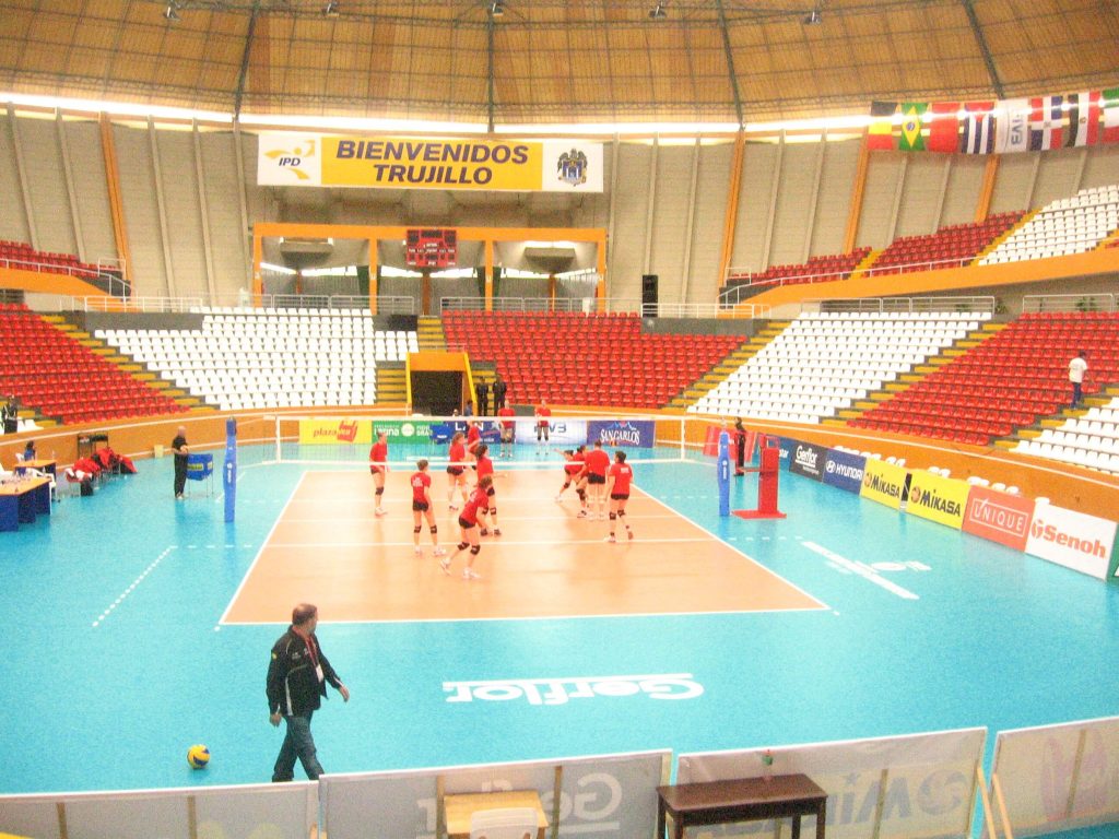 COLISEO GRAN CHIMU - TRUJILLO - MUNDIAL JUVENIL DE VOLEY PERU 2011 - 7